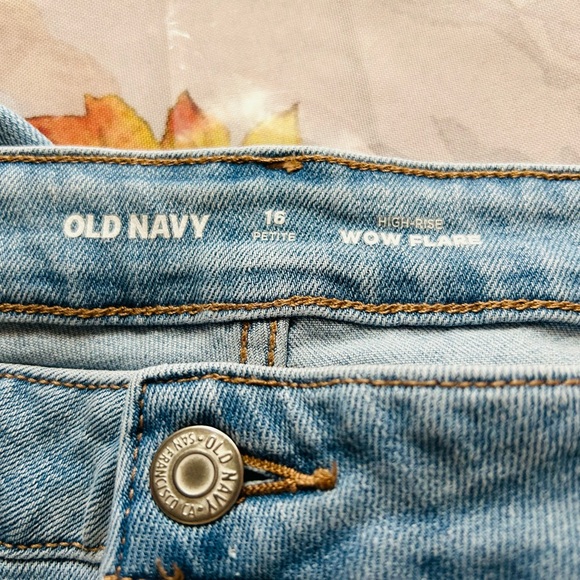 Old navy wow flare jeans. Plus - Picture 7 of 9